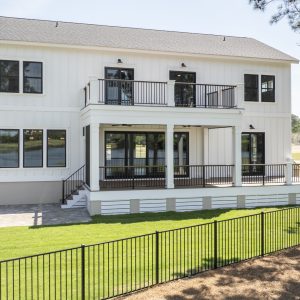 Exterior 111